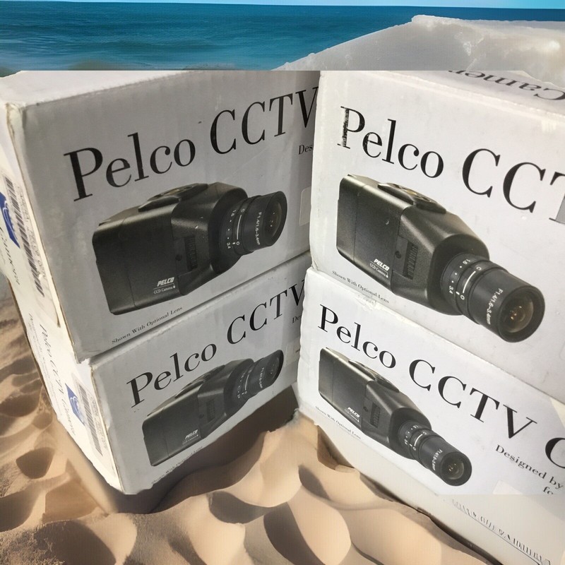 Lot of 4 Pelco MC3600H-2 Security Monochrome Cameras W/ 570TVL 3.5-8mm NTSC NEW!