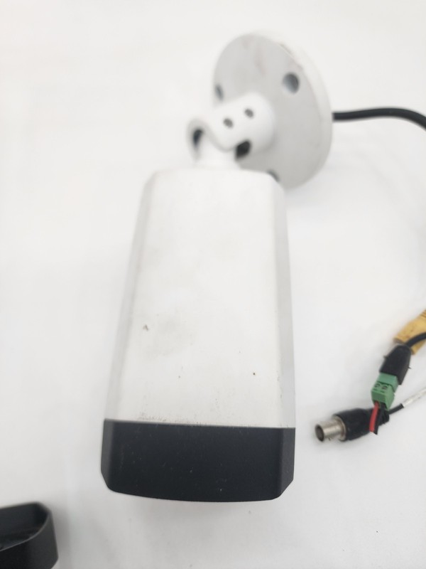 Honeywell Video HB276HD4 4MP HQA IR Bullet Camera, 2.7~12mm MFZ FOR PARTS ONLY gallery