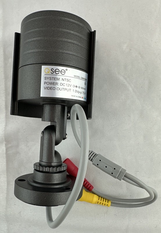 Q-See QM6008B Weatherproof Bullet 600TVL CCTV Camera 100ft Night Vision gallery