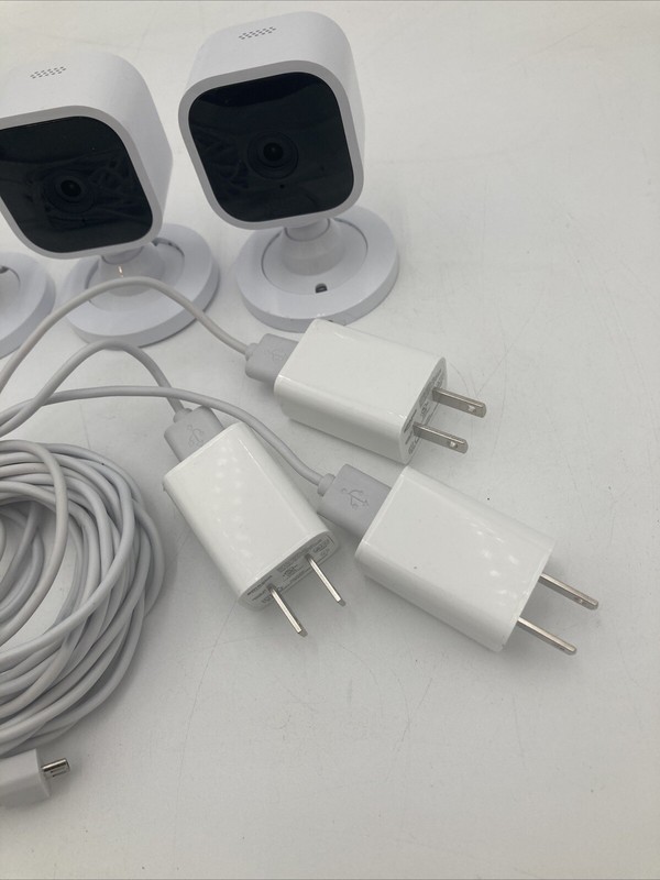 Lot of 3 Blink Security Cameras G8V1 w Power Adapter Cords White Tested Working gallery