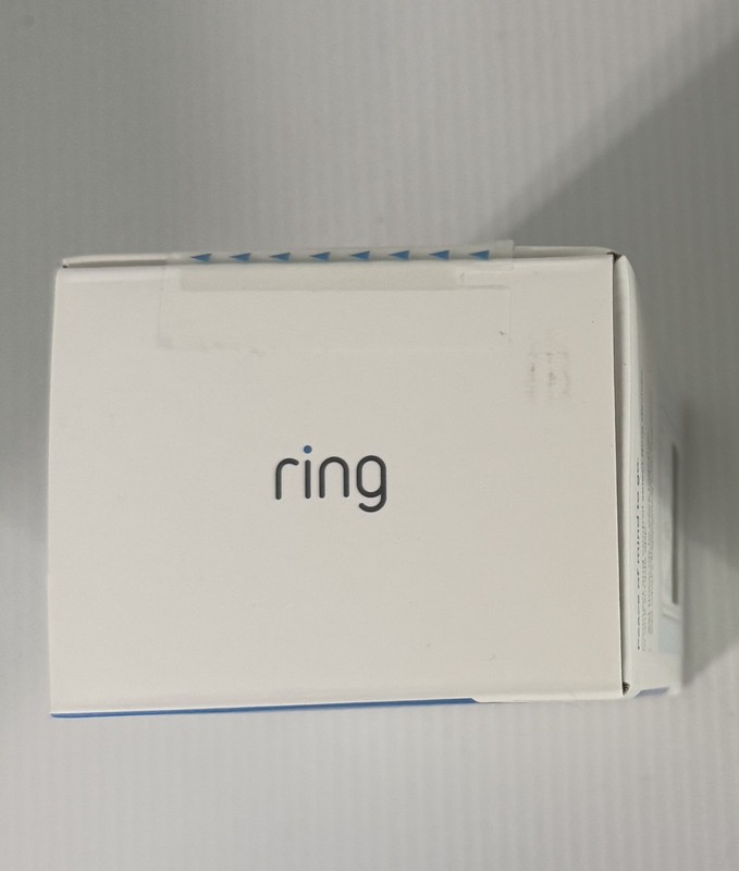 Ring Stick Up Cam Battery Wireless Outdoor/Indoor Camera White New 840268905552 gallery