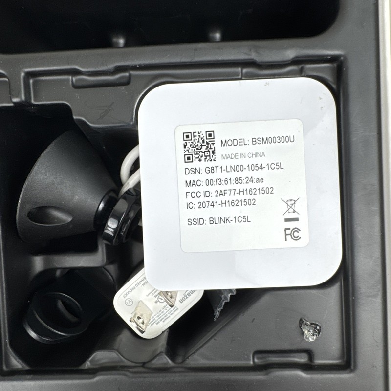 Blink Outdoor 3 Camera System Home Security w/ Mounts - LOCKED FOR PARTS / SCRAP gallery