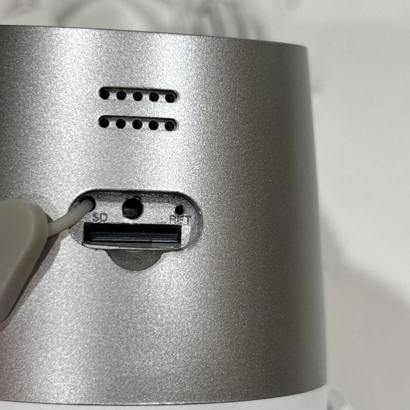 Laxihub Full HD 1080P Wi-Fi Outdoor Camera SD Card Included gallery