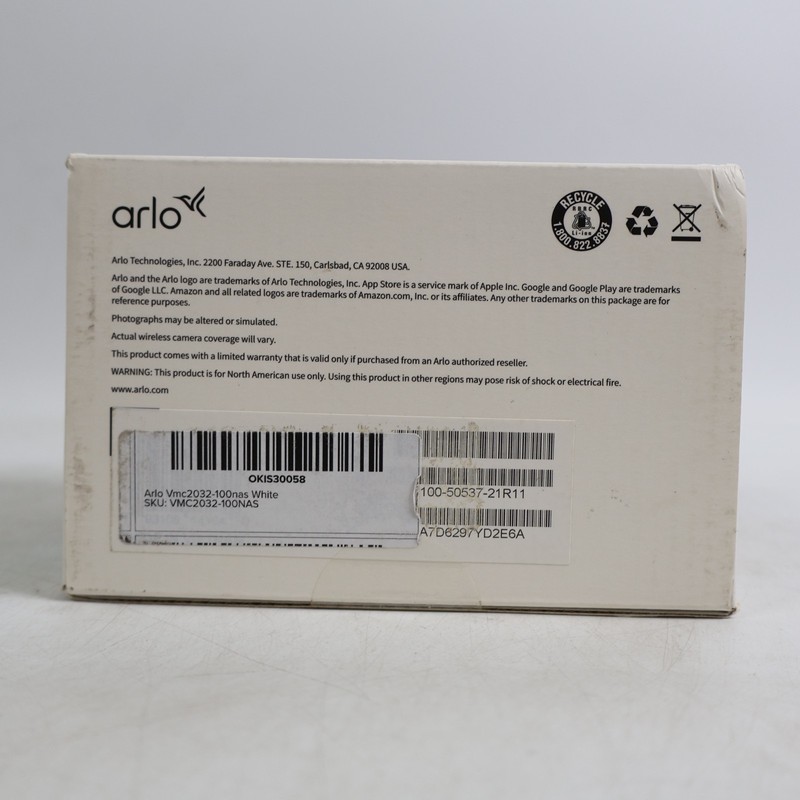 Arlo Essential XL VMC2032-100NAS 1080p Wireless Indoor/Outdoor Spotlight Camera gallery