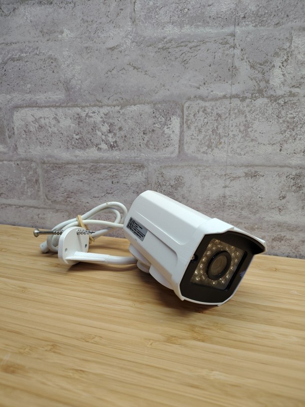Amiccom Outdoor Security Camera, Wifi 1080p IP Cam 2.4G IP66 Wtrproof Night Visn