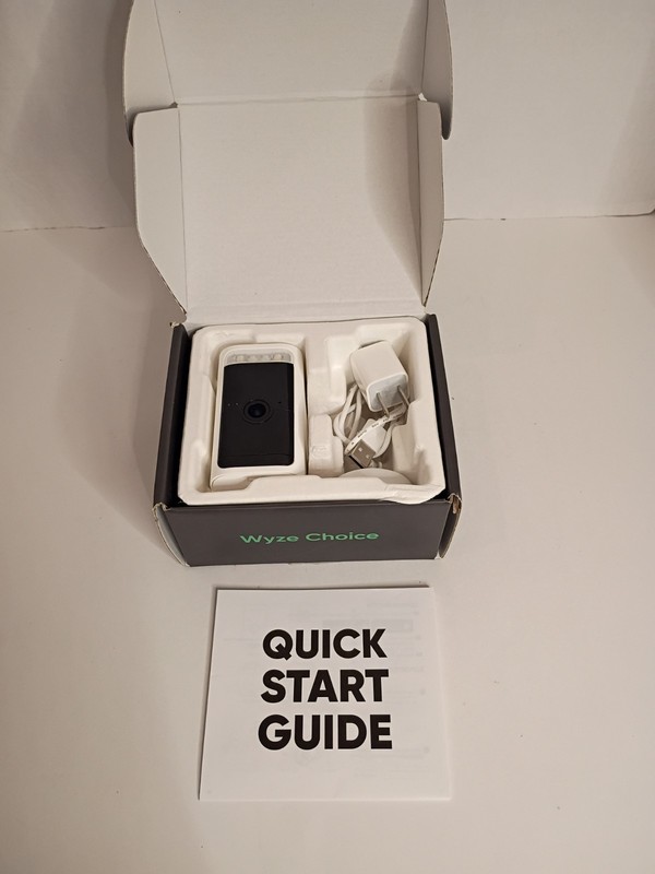 Wyze Battery Cam Pro 2k HDR Wireless OutdoorIndoor Security Camera White G2U