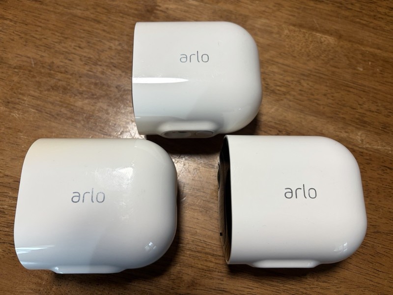 Arlo Pro 3 VMS4340P-100NAS 2K Camera System w/Base Station & 2K Doorbell Camera gallery