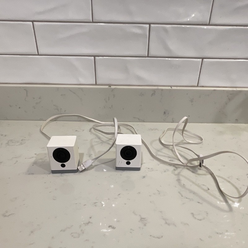 2x Cube Indoor IP/Network Wireless Surveillance Cameras, Color Mode, White/Black gallery