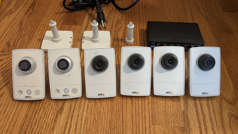 Axis M1054 (2) M1025 (4) Security Cameras w/poe switch