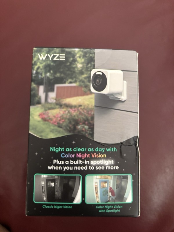 Wyze Cam v4 2.5 Color Night Vision I/0 Wired gallery