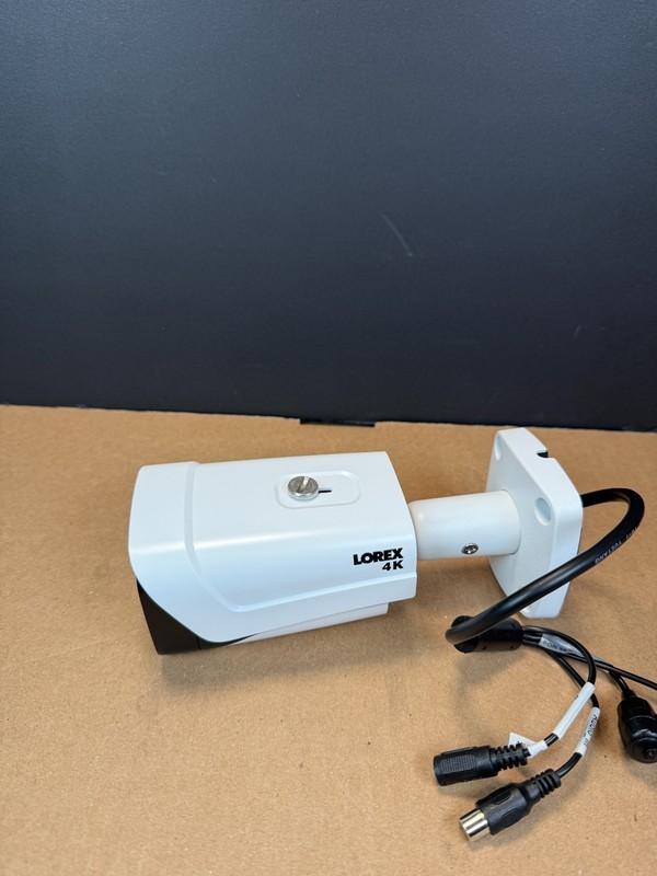 Lorex LBV8721A-C 4K 12V MPX Bullet Surveillance Camera with Audio gallery