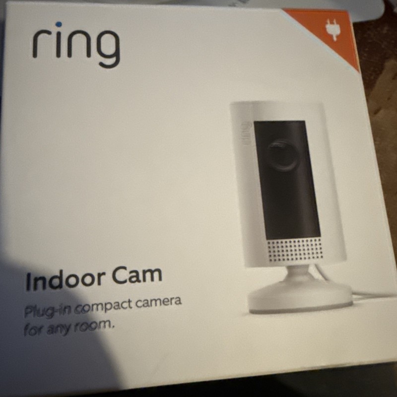 Ring Indoor Cam Compact Plug-In HD Security Camera 2nd gen – White
