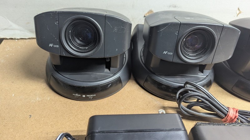 3 SONY Video Cameras EVI-D30 12X Variable Zoom Security Conferencing AF CCD gallery