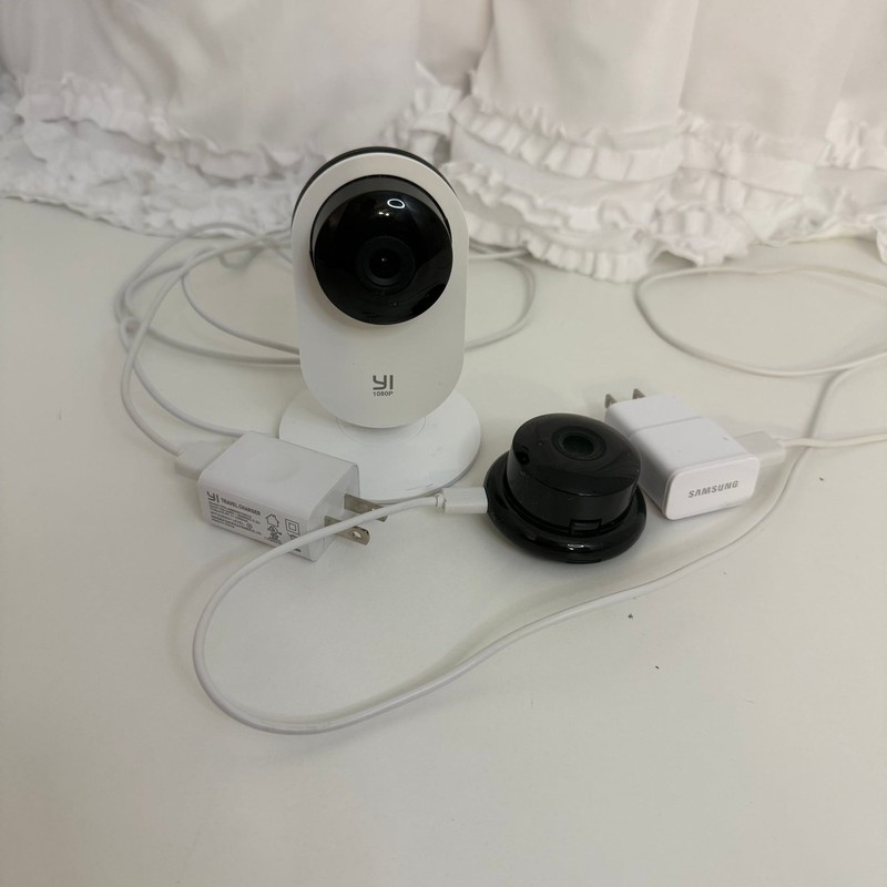 YI YHS-113-IR 1080p HD Indoor Home Camera 2 pk gallery
