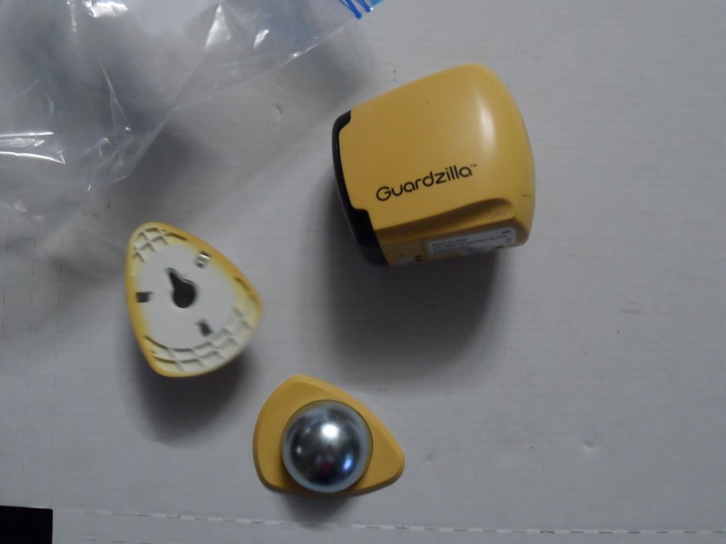 Guardzilla Indoor Outdoor Surveillance Camera GZ100W Untested Discolored