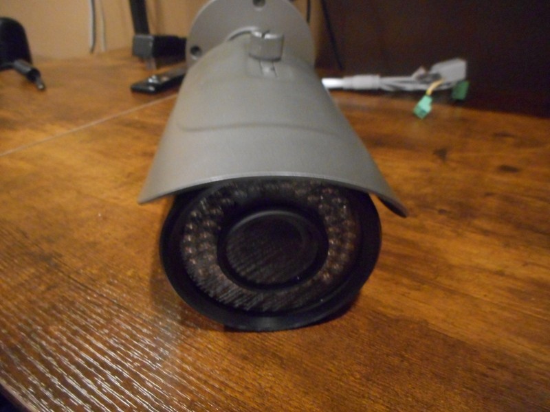 Q-See QTN8021B Color CMOS Weatherproof IP Bullet 165 Feet Night Vision Camera gallery