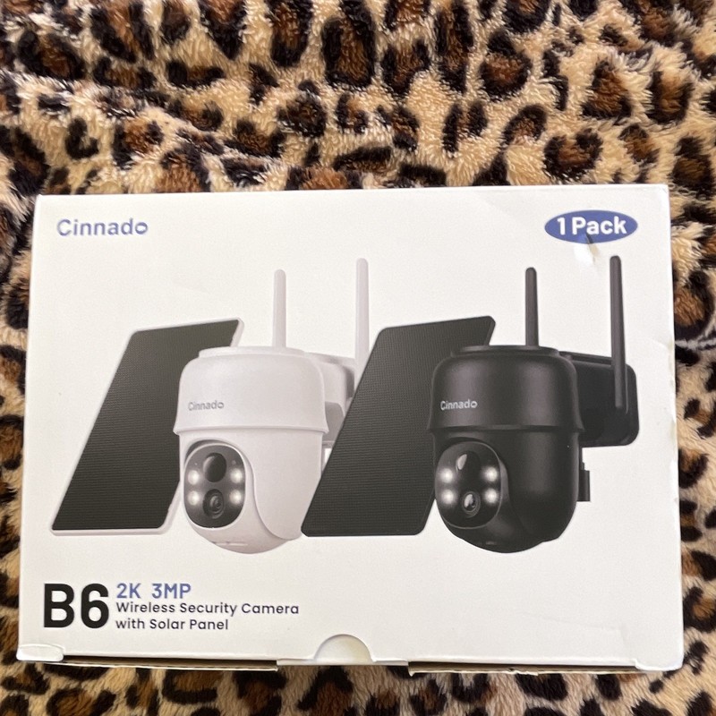 Cinnado B6 2K Wireless Wi-Fi Outdoor IP Surveillance Camera w/ Solar Panel, 1