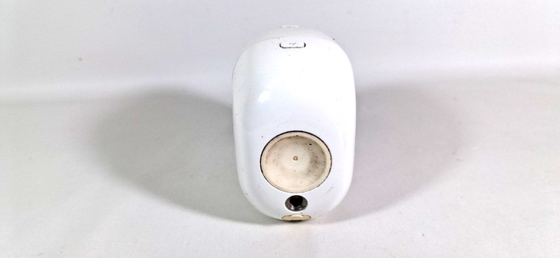 Netgear Arlo Pro VMC4030 1080 HD and Arlo VMC3030 with charger and 1 mounting gallery