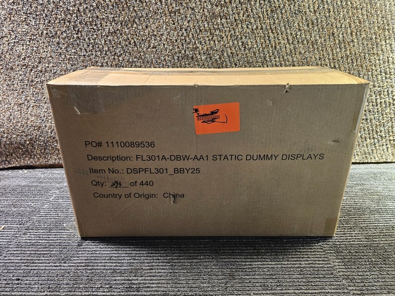 Lorex FL301A-DBW-AA1 Static Dummy Display Outdoor Security, White gallery