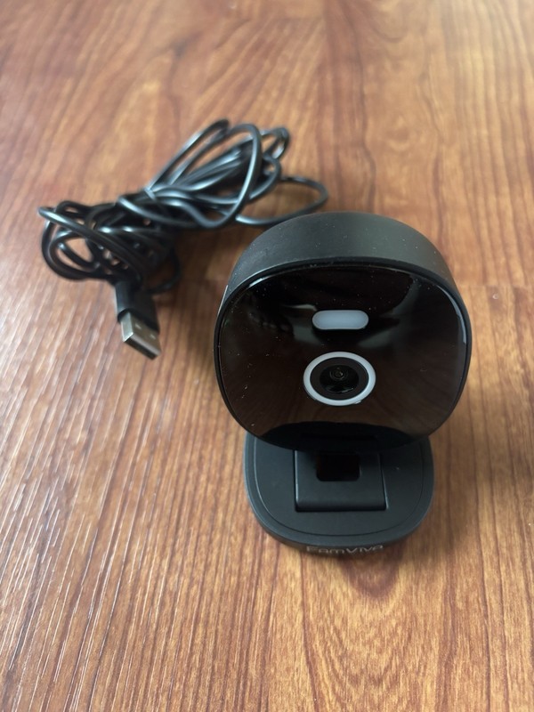 FamViva M3 2K Wi‑Fi Indoor/Outdoor Security Camera Black