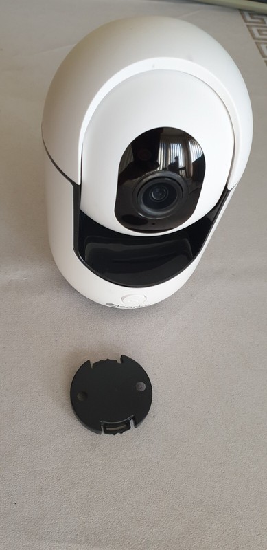 Cloarks CA42 Night Vision Wireless Pan/Tilt Full HD IP Camera – White