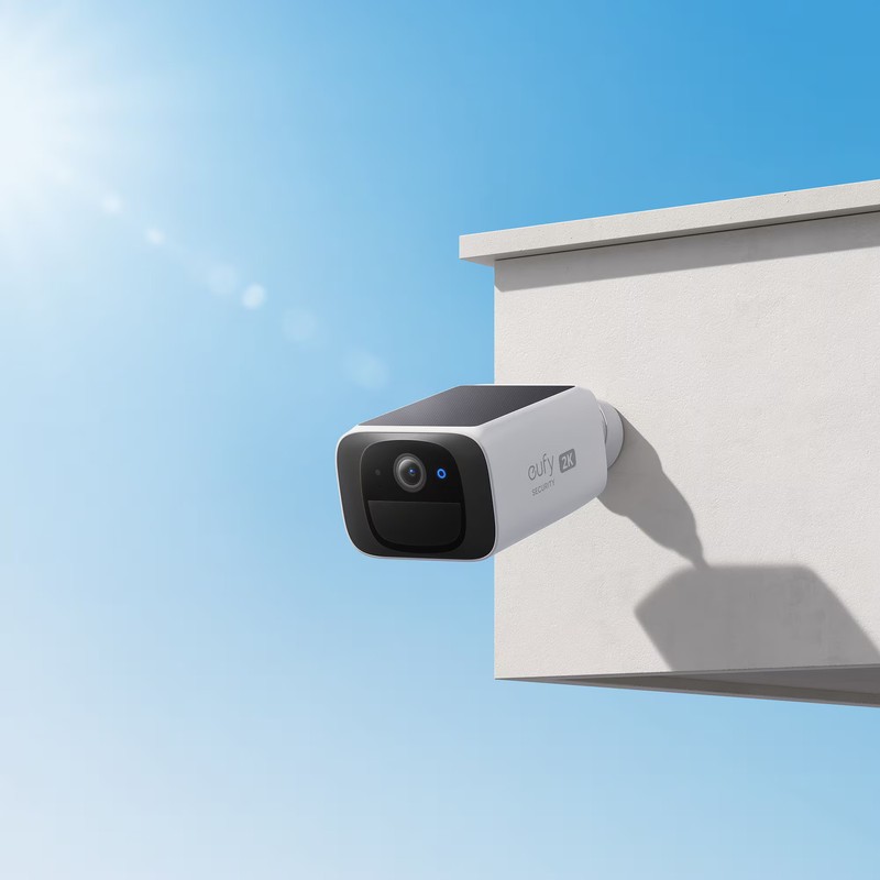 eufy - C20 Solar SoloCam 2K Wireless Outdoor Security Camera, Local Storage a... gallery