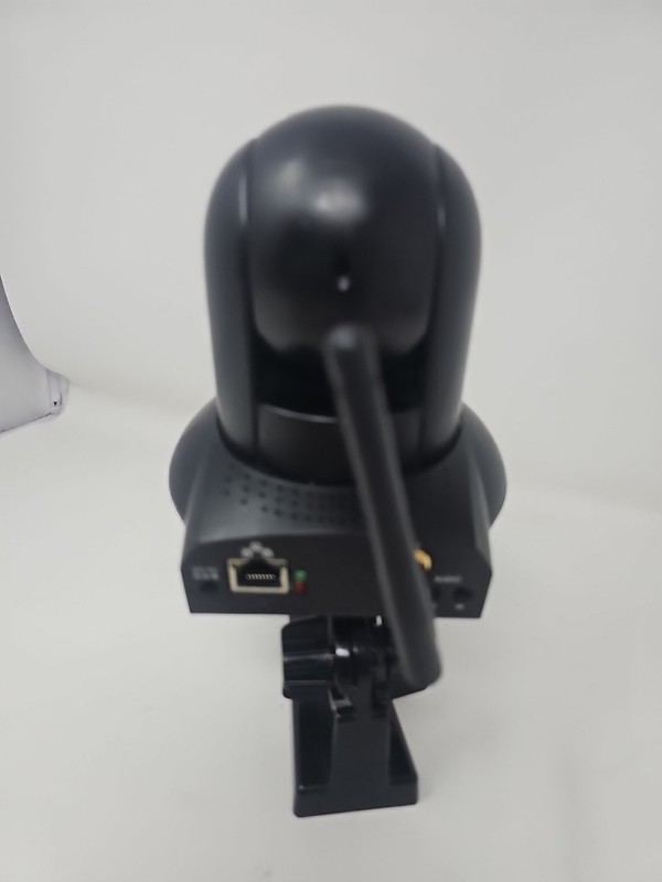 Insteon IP Wireless Camera Model FR4020A2 Pan & Tilt 1080p w/ AC Adapter & Mount gallery