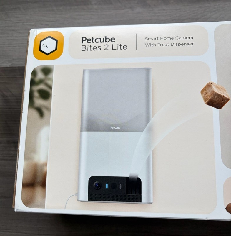 Petcube Bites 2 Lite Interactive WiFi Treat Dispenser & Pet Monitoring Camera gallery