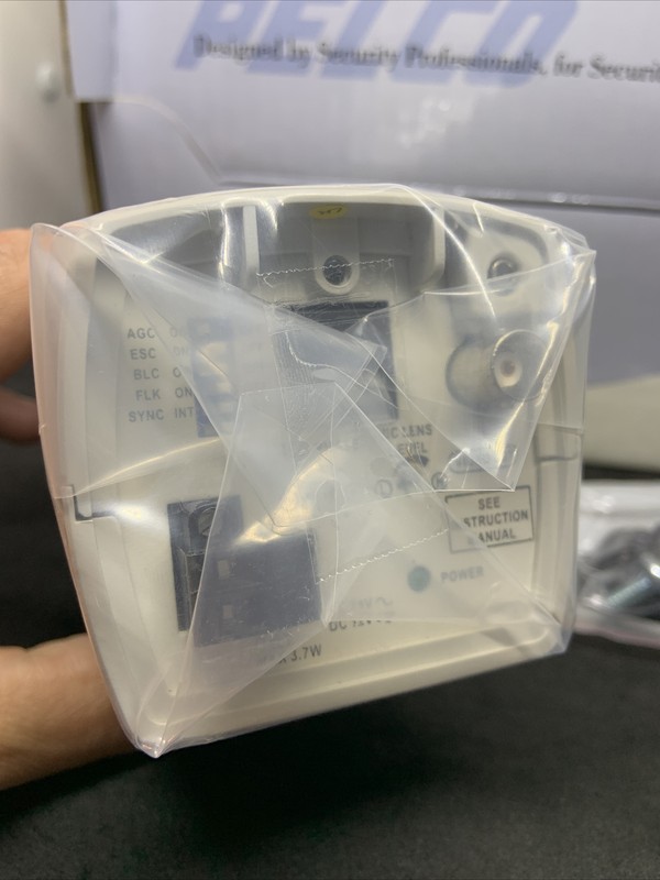 Pelco MC3710S-6 Black and White B/W CCTV Camera 1/3” 12/24V STD Resolution OB gallery