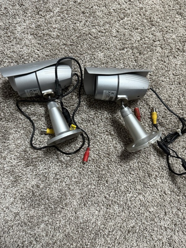 14 Security Cameras Honeywell 12 Dome Style 2 Bullet Style Indoor Outdoor gallery