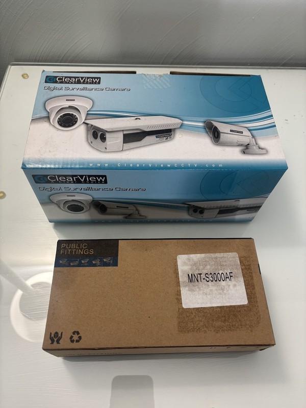 Clear View Waterproof Digital Surveillance Color Camera Model BL-73 & Mount Kit gallery
