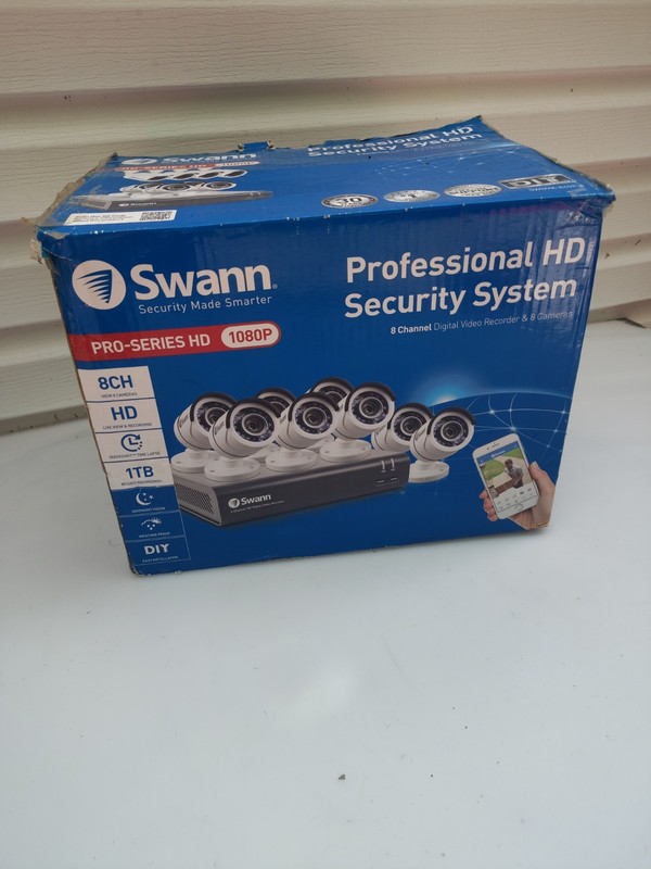 Swann Professional HD Security System – 8 Cameras + DVR (Untested, Password Lock gallery