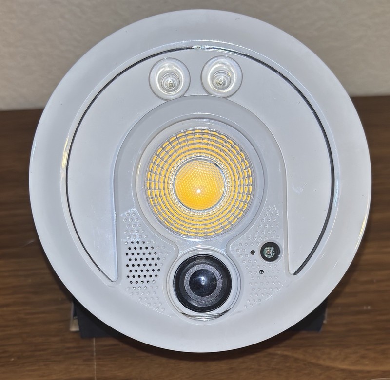 NEW SENGLED SNAP Outdoor 60W LED + Wireless Security Camera gallery