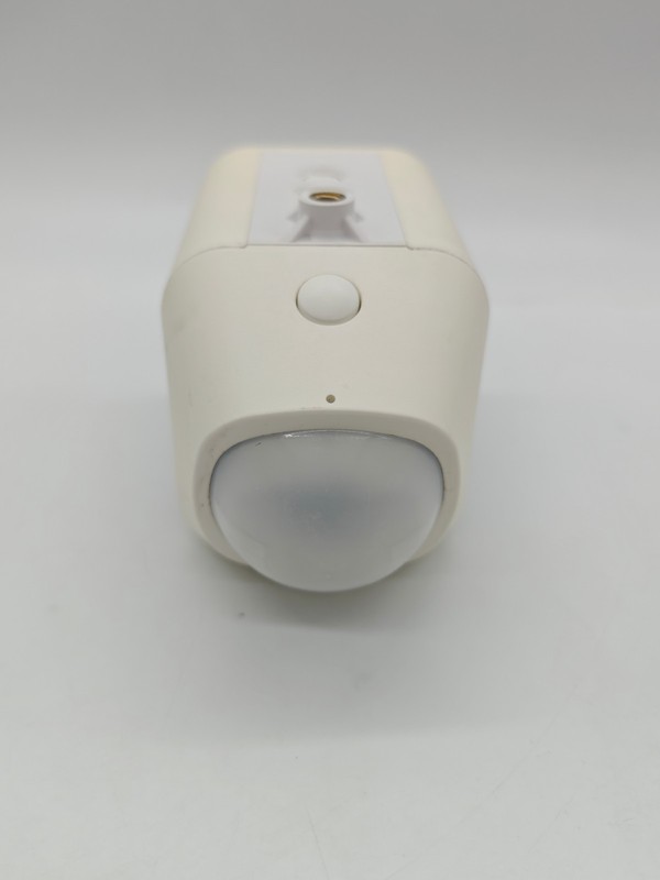 Ring Spotlight Cam Battery White Wireless Outdoor Camera 5AT3S8 - MAIN UNIT ONLY gallery