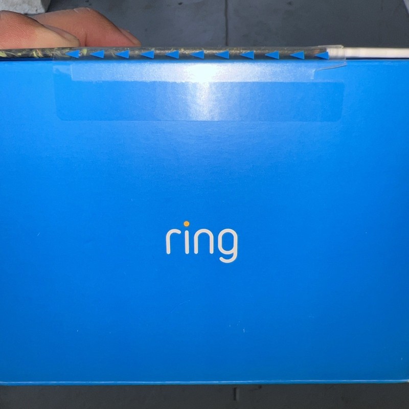 Ring - Spotlight Cam Plus Outdoor/Indoor Wireless 1080p Battery Camera - White gallery