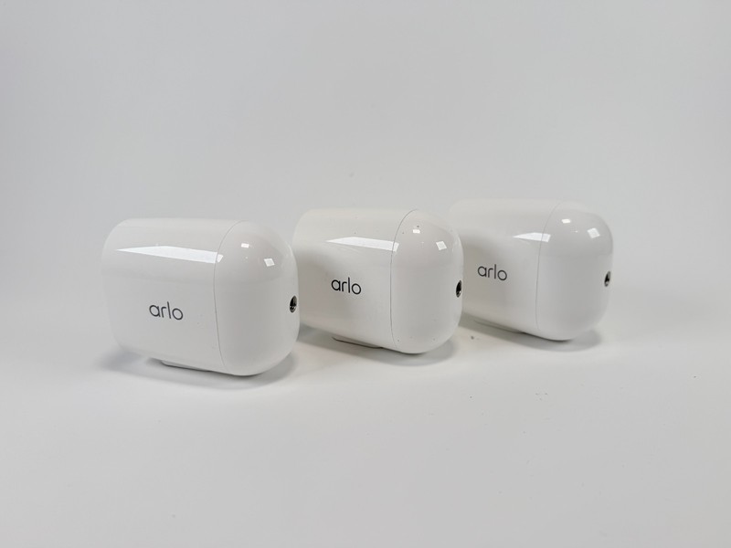 Netgear ARLO Essential VMC2030 Spotlight WiFi Indoor/Outdoor Lot of 3!!! gallery