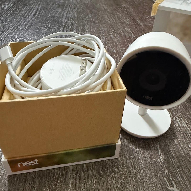 Google Nest Cam IQ Indoor Security Camera White 1080p HD WiFi Smart Home gallery