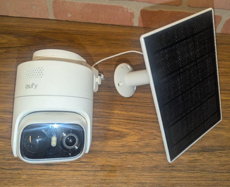 Eufy Security EufyCam C37 Solar Camera 2K 360 Pan Tilt AI Tracking gallery