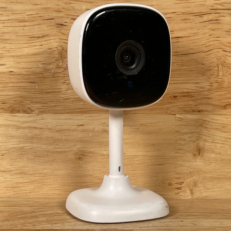 Merkury MI-CW051 White Night Vision 1080p Smart Indoor Camera with Voice Control