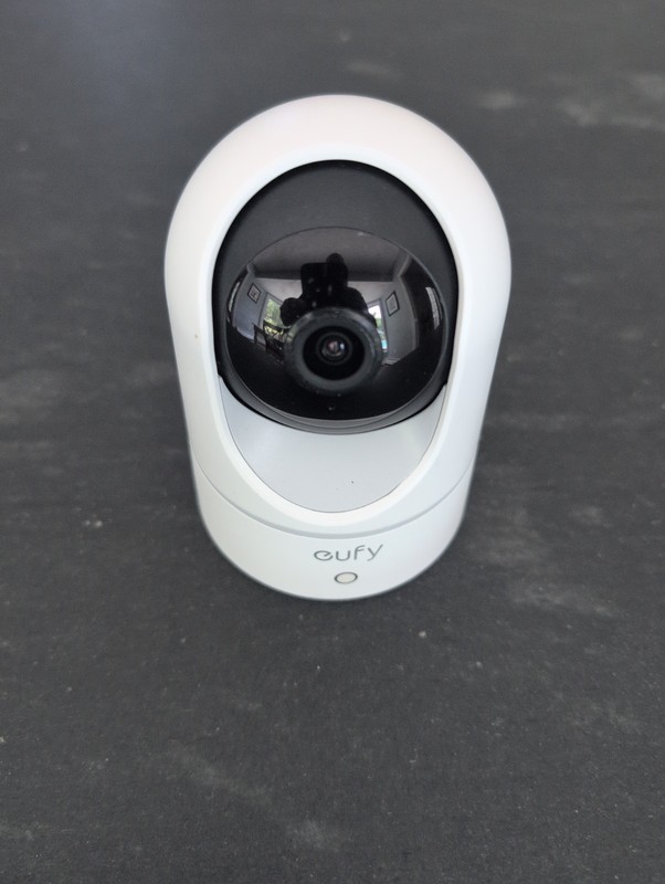 eufy E220 Indoor Security Camera 3MP Wi-Fi Camera Only