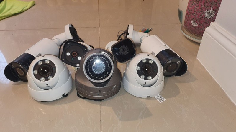 LOT OF 7 CAMERAS -Security Camera/Outdoor Home/analog/1080p/ USED
