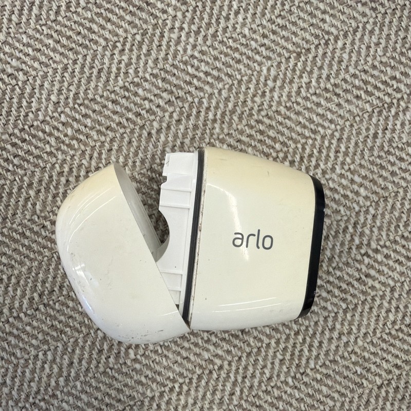 Netgear Arlo Pro Camera VMC4030 Wireless Security Camera – No Battery Dirty Lens