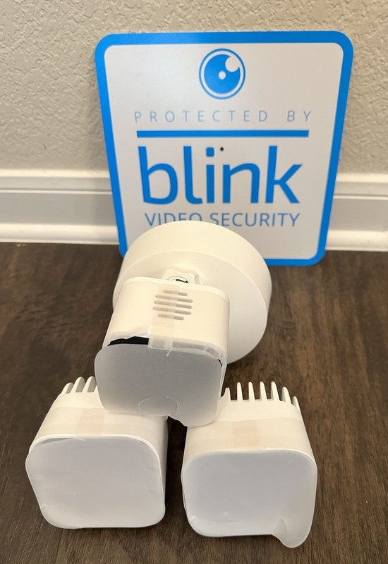 Blink Wired Floodlight Security Camera 2600 lumens HD video 2-way audio White gallery