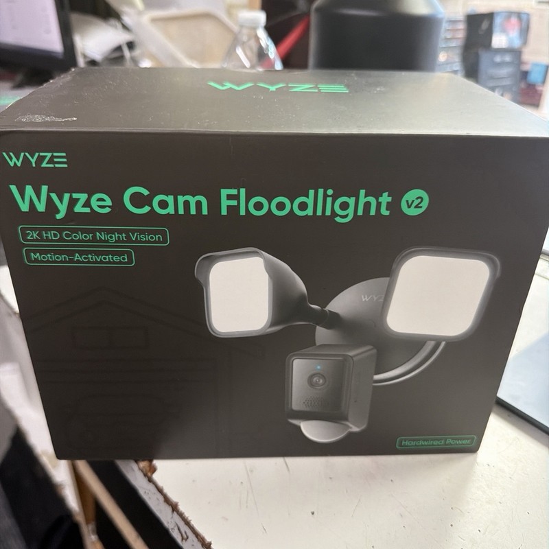 WYZE Wired Outdoor Wi-Fi Floodlight v2 Home Security Camera with 2K Video Black