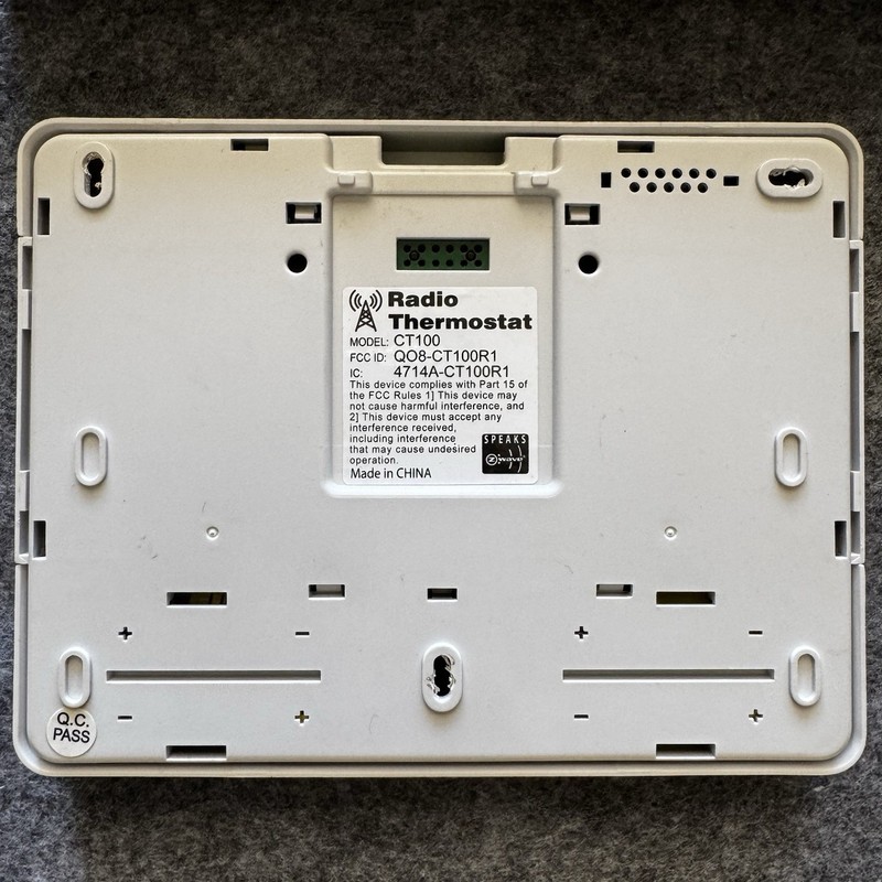 Honeywell Security System BUNDLE - Weatherproof Cameras, Doorbell Camera & More gallery