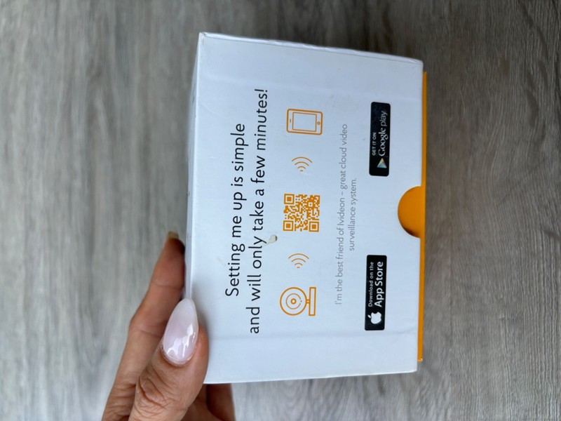 Oco Smart Wi-Fi Camera Indoor Home Security Camera Powered by iVideon New gallery