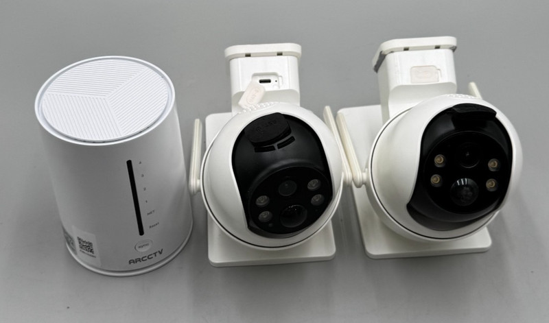 ARCCTV Dual Wi-Fi Security Camera System Wireless Outdoor 2 Pack Good Condition gallery