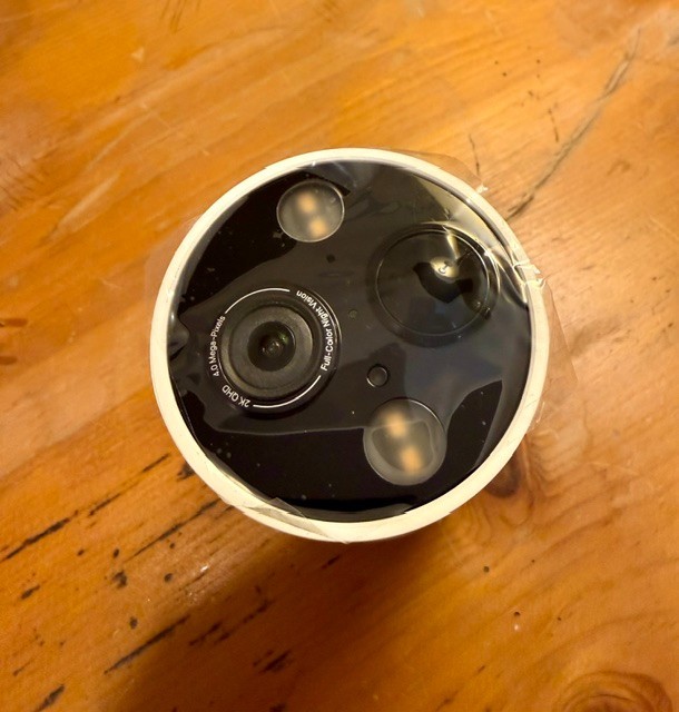 Tapo C425 MagCam 2K Wireless Outdoor Camera White gallery