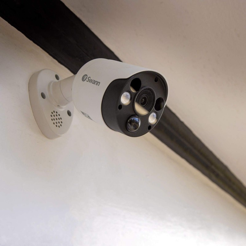 5MP Thermal Sensing Spotlight Bullet - -5MPMSFB gallery