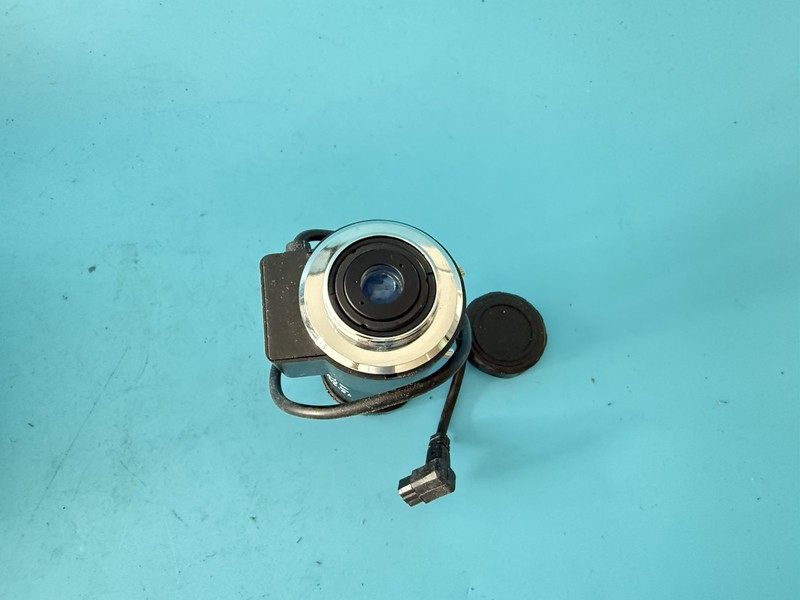 CCTV Varifocal Zoom Lens 12-30mm Auto Iris C-Mount Security Camera Lens gallery